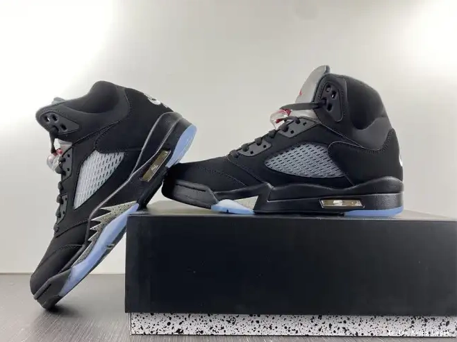 Metallic 845035-003 5 (2016) Retro Jordan Black 0611